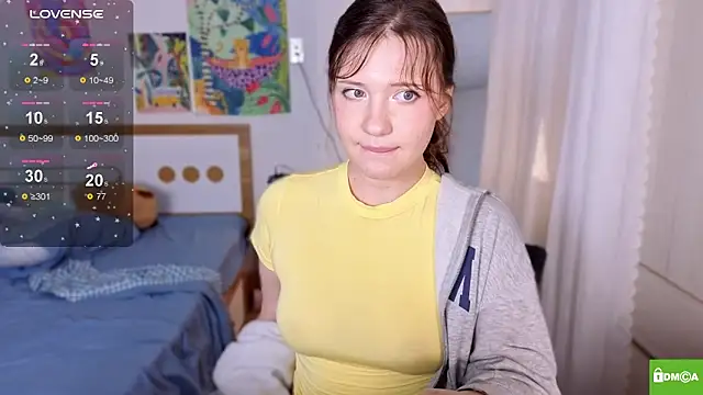 HanahCute online show from November 23, 3:33 pm