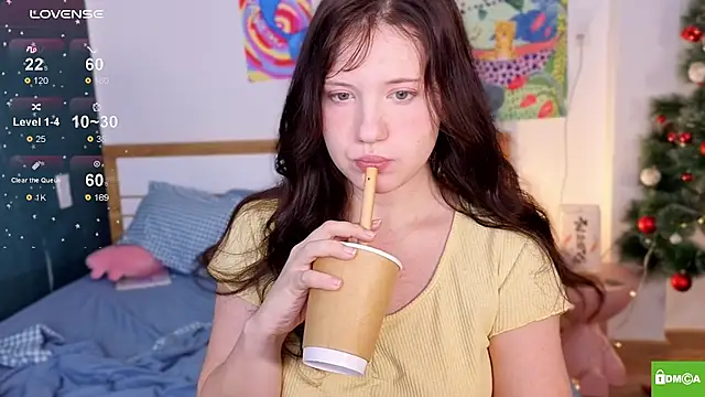 HanahCute online show from December 4, 1:59 am