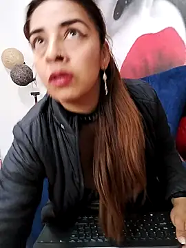 Snapshot of ameliefederline11 chatting on October 29, 5:45 pm ameliefederline11 online show from October 29, 5:45 pm