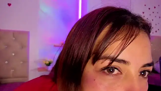 Snapshot of ameliefederline11 chatting on May 2, 3:39 pm ameliefederline11 online show from May 2, 3:39 pm
