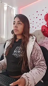 ameliefederline11 online show from February 17, 6:05 pm