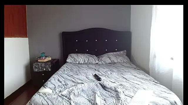 Emilia 1995 online show from March 11, 1:38 pm