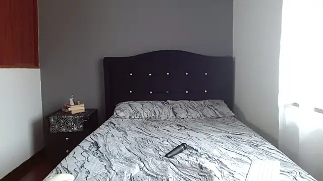 Emilia 1995 online show from October 29, 2:16 pm