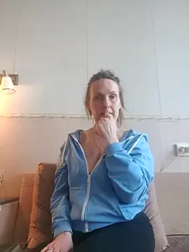 Evelina cute online show from March 18, 2:08 pm