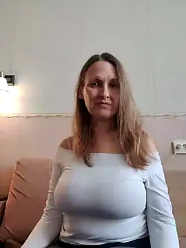 Evelina cute online show from February 26, 10:27 am