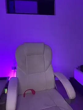 nyna 1 online show from April 2, 1:57 am