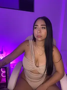Snapshot of nyna_1 chatting on May 26, 11:47 pm nyna 1 online show from May 26, 11:47 pm