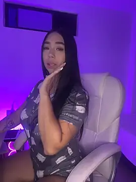Snapshot of nyna_1 chatting on May 30, 12:39 am nyna 1 online show from May 30, 12:39 am