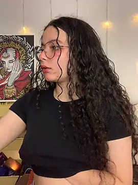 Snapshot of Antoniart_ chatting on March 5, 12:49 am Antoniart online show from March 5, 12:49 am