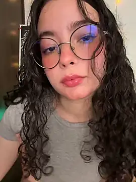 Snapshot of Antoniart_ chatting on September 30, 2:39 am Antoniart online show from September 30, 2:39 am