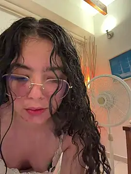 Antoniart  online show from April 17, 3:42 am