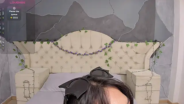 AmberGreyy  online show from November 7, 6:01 pm