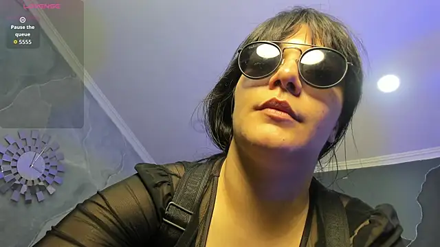 Snapshot of AmberGreyy_ chatting on September 13, 12:38 pm AmberGreyy online show from September 13, 12:38 pm