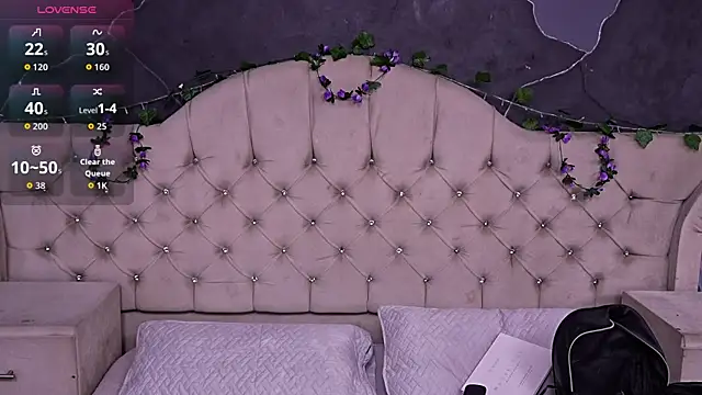 AmberGreyy  online show from March 31, 5:15 pm