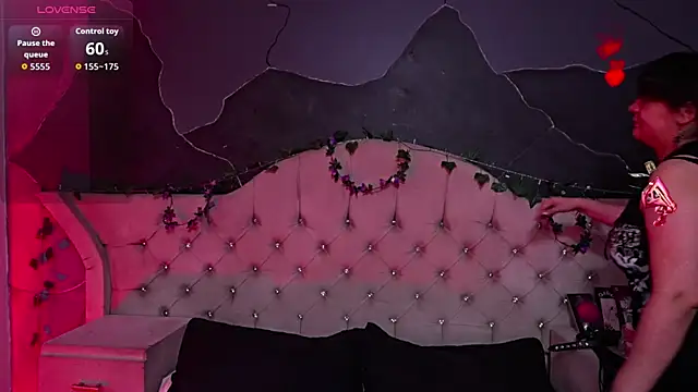 AmberGreyy  online show from April 8, 5:14 pm