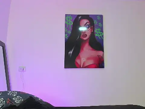 Snapshot of harrytwink18 chatting on February 24, 6:04 pm harrytwink18 online show from February 24, 6:04 pm