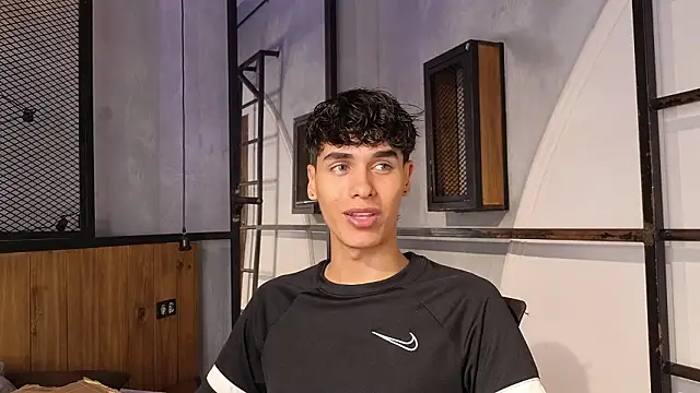 andrewortix online show from March 31, 4:14 am