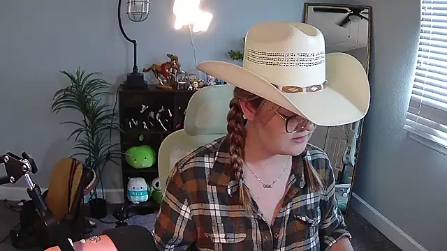 rodeobrii online show from December 15, 6:25 pm