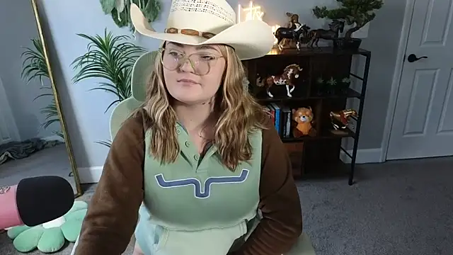 rodeobrii online show from October 31, 5:31 pm