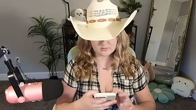 rodeobrii online show from December 1, 2:12 am