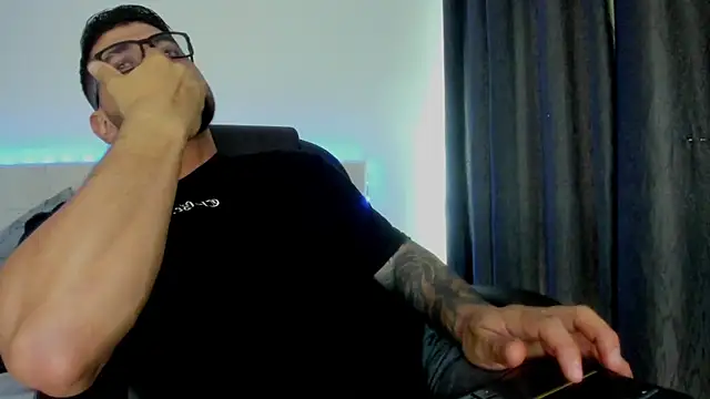 Teilor Creed online show from February 11, 9:25 pm