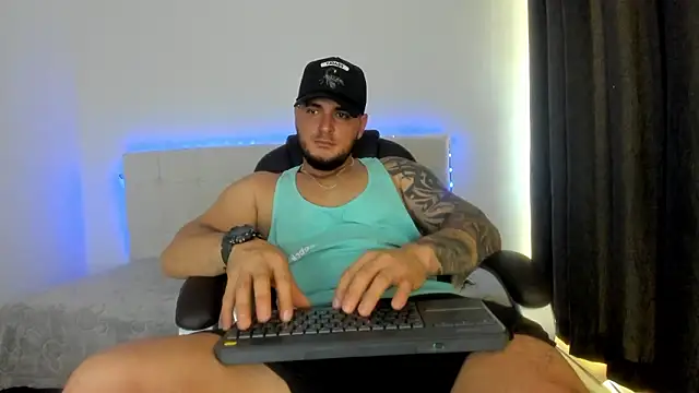 Teilor Creed online show from February 5, 7:32 pm