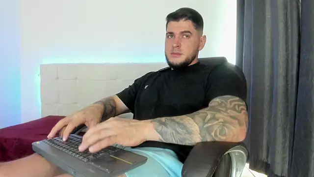 Teilor Creed online show from February 20, 7:16 pm