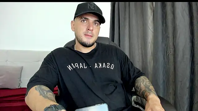 Teilor Creed online show from November 21, 7:02 pm