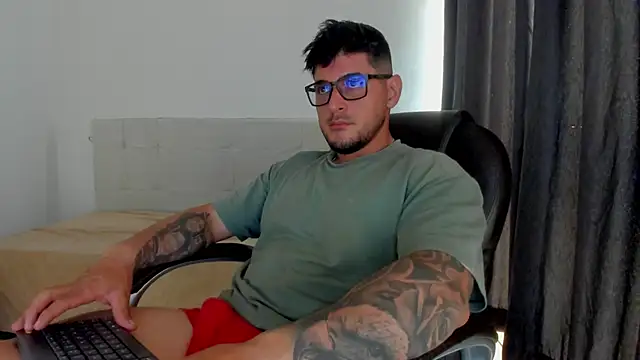 Teilor Creed online show from April 11, 7:50 pm