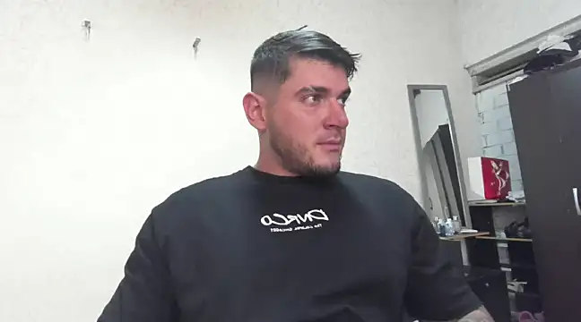 Snapshot of Teilor_Creed chatting on February 5, 7:53 pm Teilor Creed online show from February 5, 7:53 pm