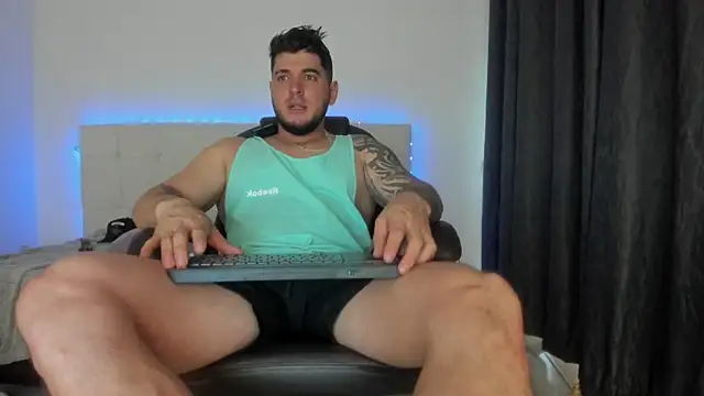 Teilor Creed online show from February 19, 10:51 pm