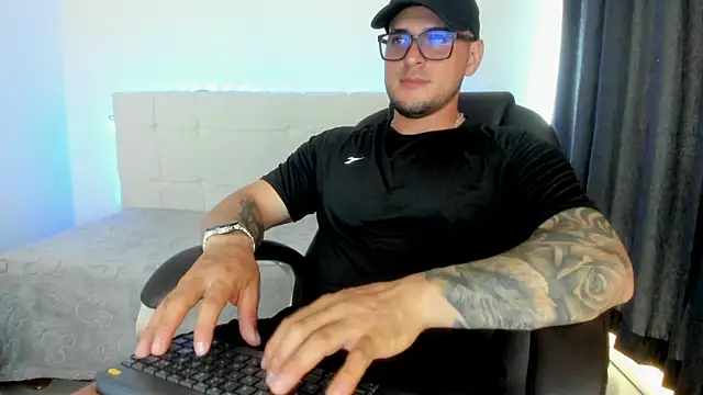 Teilor Creed online show from March 19, 8:53 pm