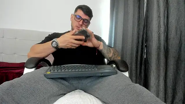 Teilor Creed online show from November 1, 2:55 pm