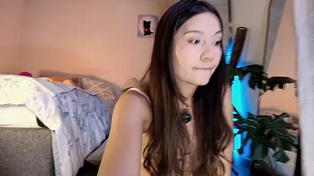 HelennaMoon  online show from May 28, 11:32 pm