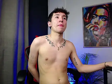 Snapshot of SebasstianGrand chatting on February 22, 3:01 am SebasstianGrand online show from February 22, 3:01 am