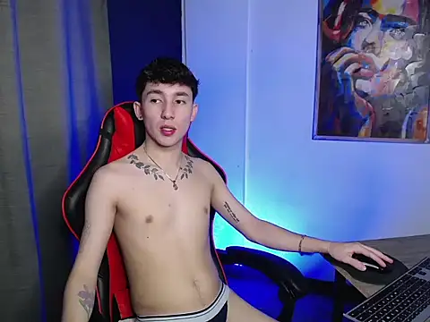 Snapshot of SebasstianGrand chatting on March 2, 2:30 am SebasstianGrand online show from March 2, 2:30 am