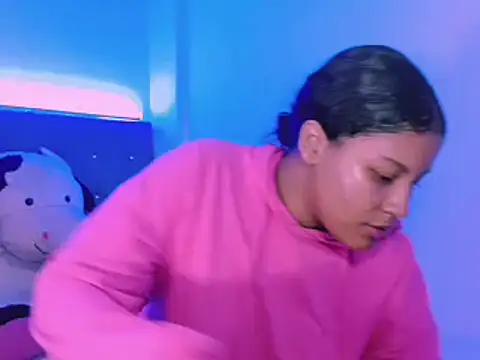 Snapshot of ladypussy69 chatting on February 1, 8:56 am ladypussy69 online show from February 1, 8:56 am