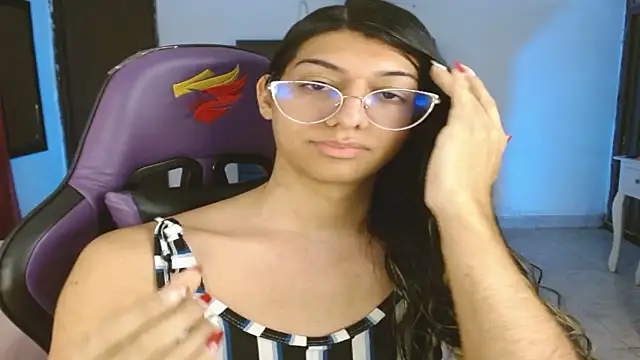 engielphoenis14 online show from January 13, 12:04 am