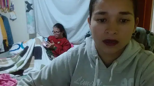 clayre and jill online show from October 17, 5:59 pm