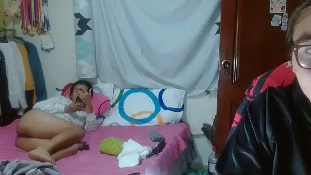 clayre and jill online show from October 8, 1:29 am