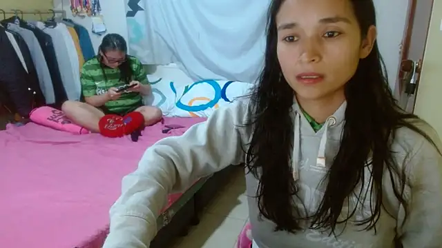 clayre and jill online show from October 4, 3:41 am