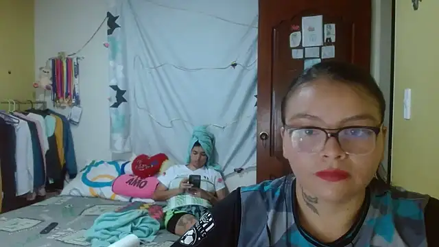 clayre and jill online show from November 12, 4:27 am