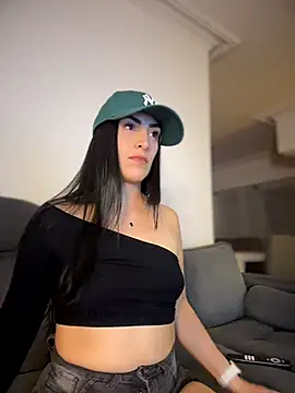 alessandra-a online show from April 4, 2:40 am