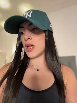 alessandra-a online show from December 17, 12:04 am