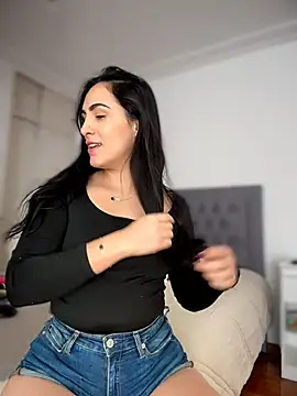 alessandra-a online show from April 26, 12:57 pm