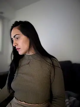 alessandra-a online show from June 6, 8:03 pm