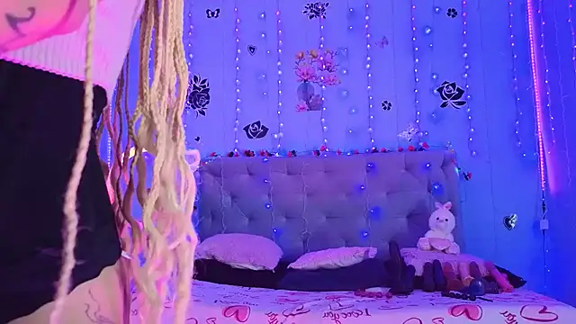 Snapshot of gabbiefoxthx chatting on January 27, 6:19 am gabbiefoxthx online show from January 27, 6:19 am