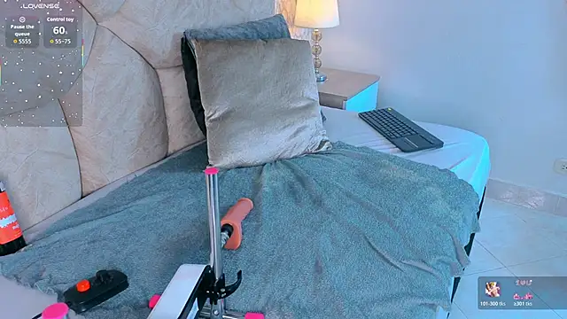 amatista  smith online show from March 5, 8:38 pm