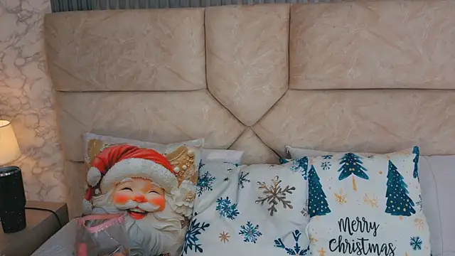 amatista  smith online show from December 18, 8:01 pm