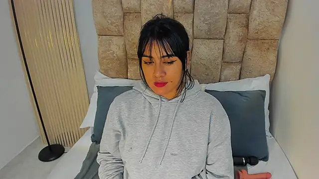 amatista  smith online show from November 9, 12:09 pm